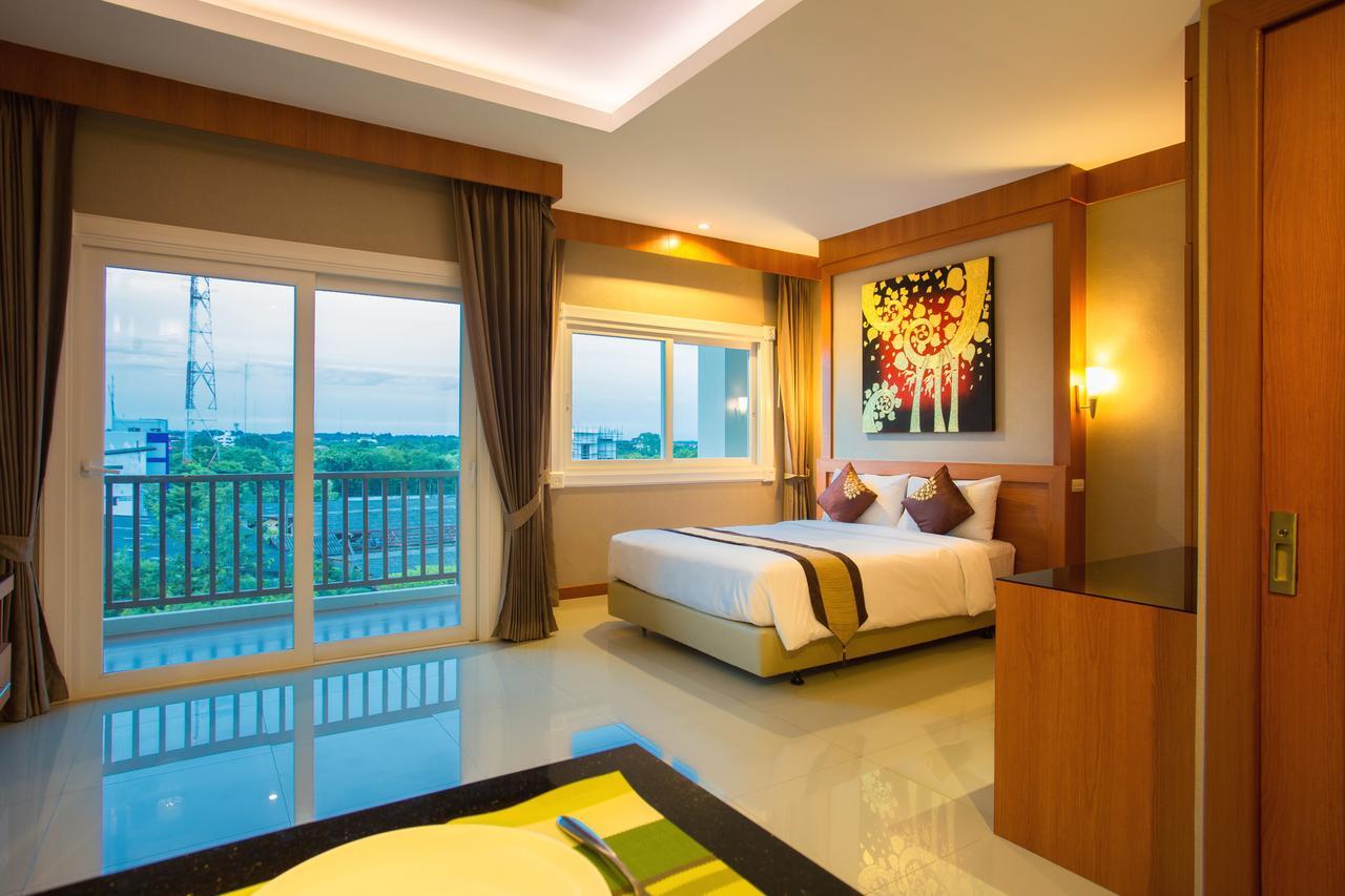 Romantic Khon Kaen Hotel Esterno foto